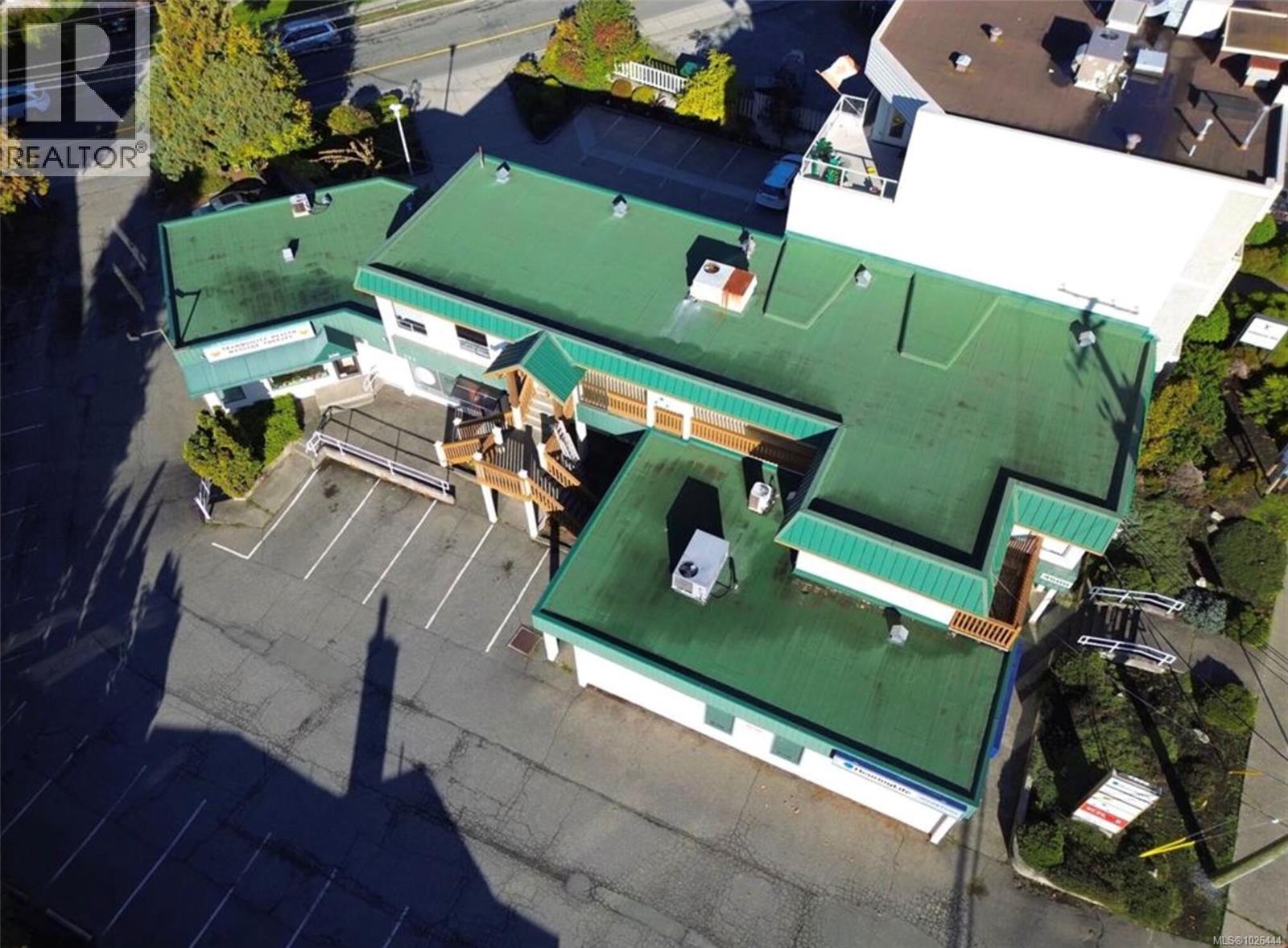 4500 West Saanich Rd