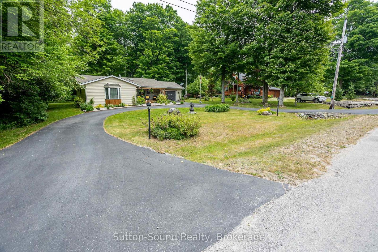 7 SANDY PINES TRAIL