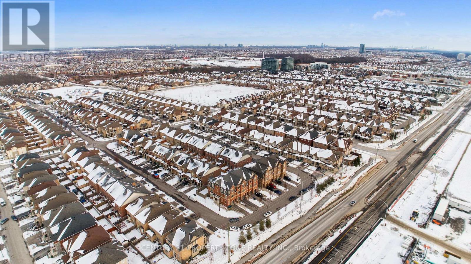 4 - 29 PENNYCROSS CRESCENT