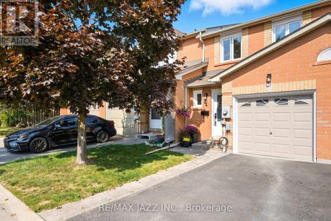 34 - 811 WILSON ROAD N Oshawa (Pinecrest) ON L1G7Z5