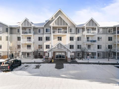 #311 2204 44 AV NW Edmonton AB T6T0G5