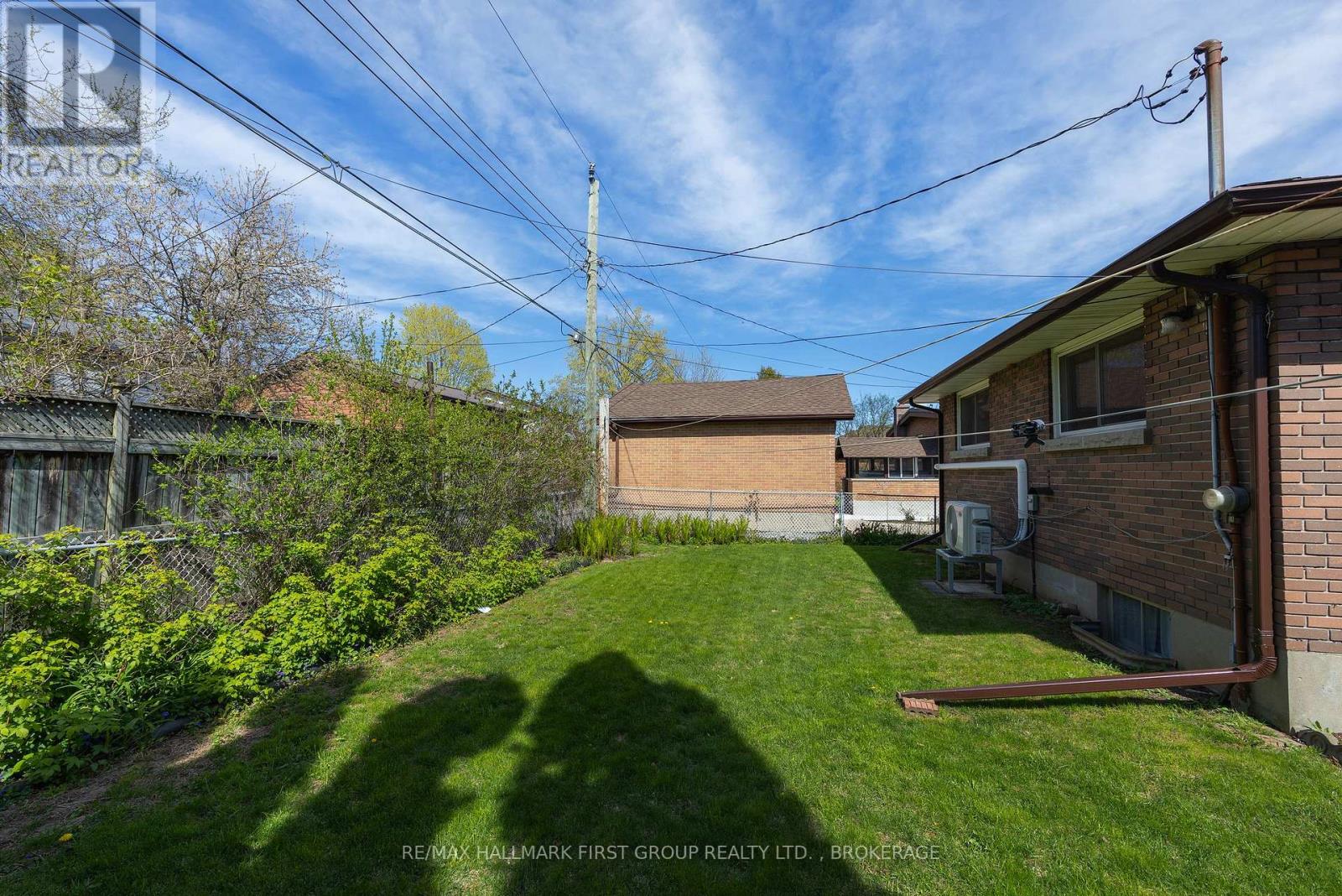 71 MORENZ CRESCENT