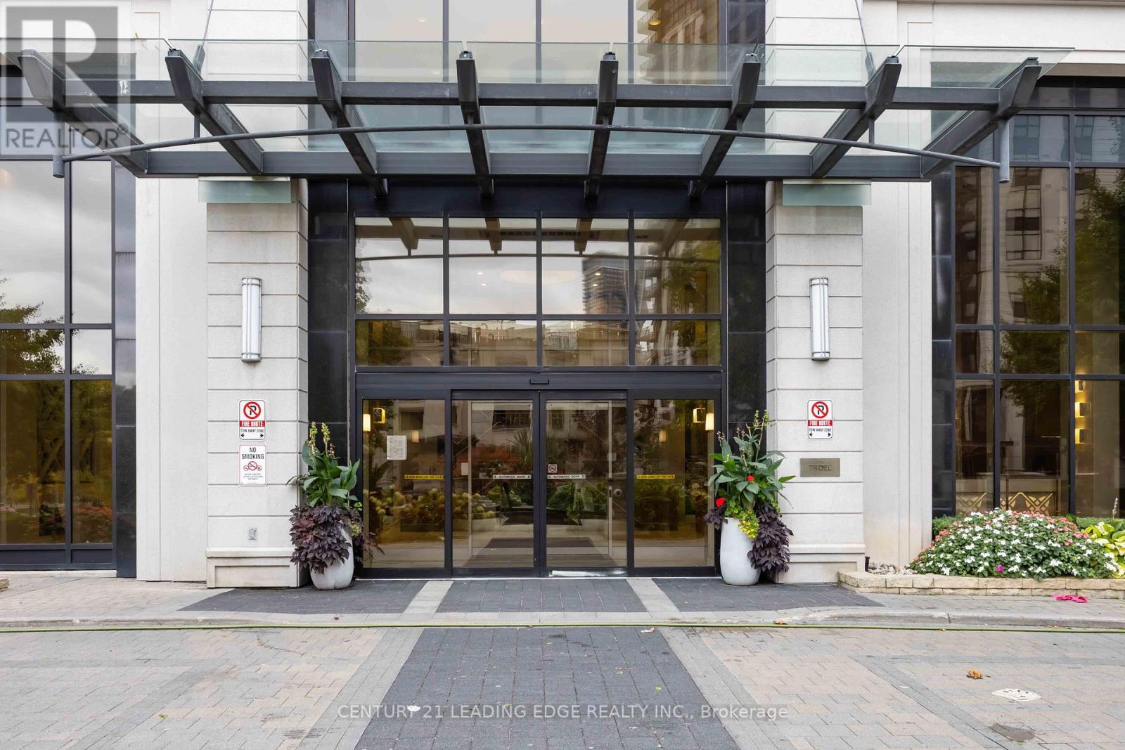 1220 - 100 HARRISON GARDEN BOULEVARD