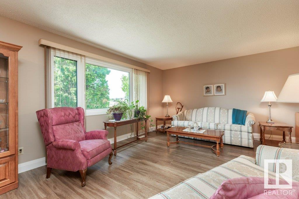 76 HENRY AV NW NW