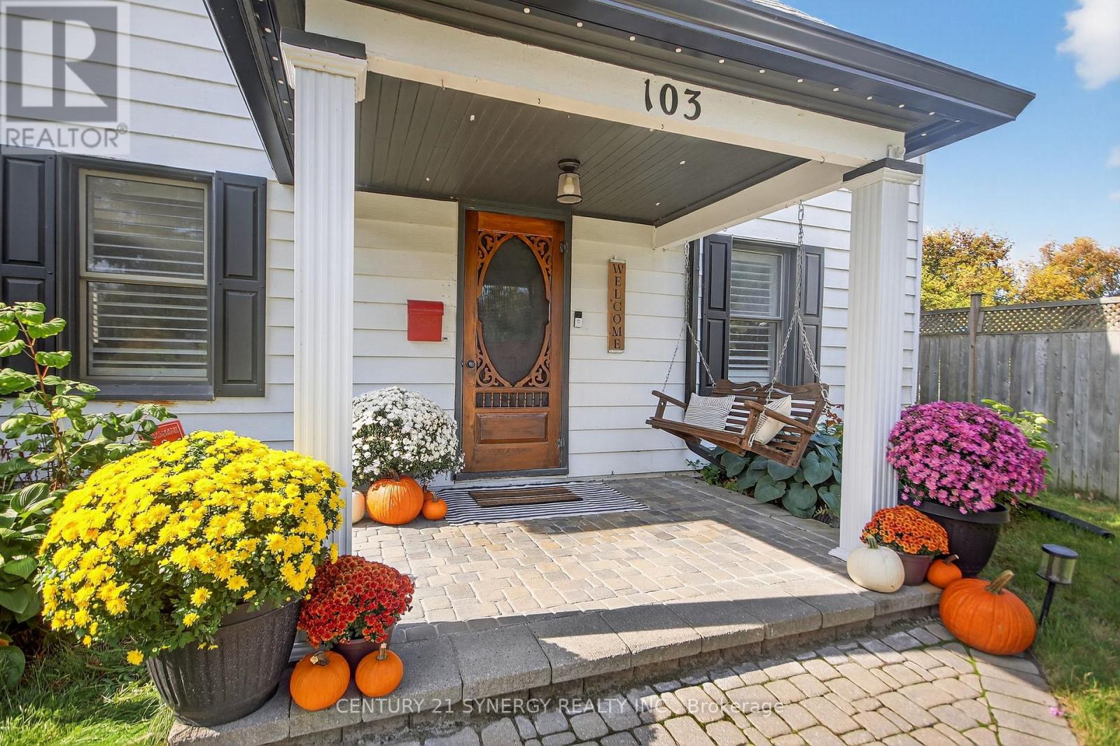 103 QUEEN CHARLOTTE STREET