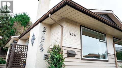 4254 Hayden Crt Saanich BC V8Z6S2