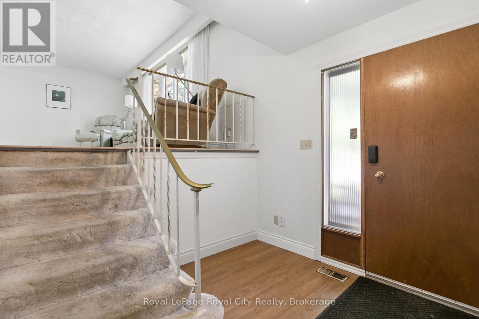 55 LONSDALE DRIVE