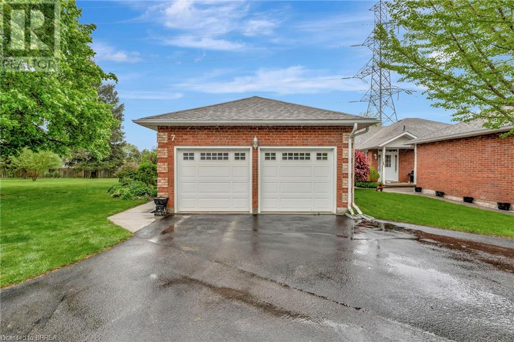 71 BEASLEY Crescent Unit# 7