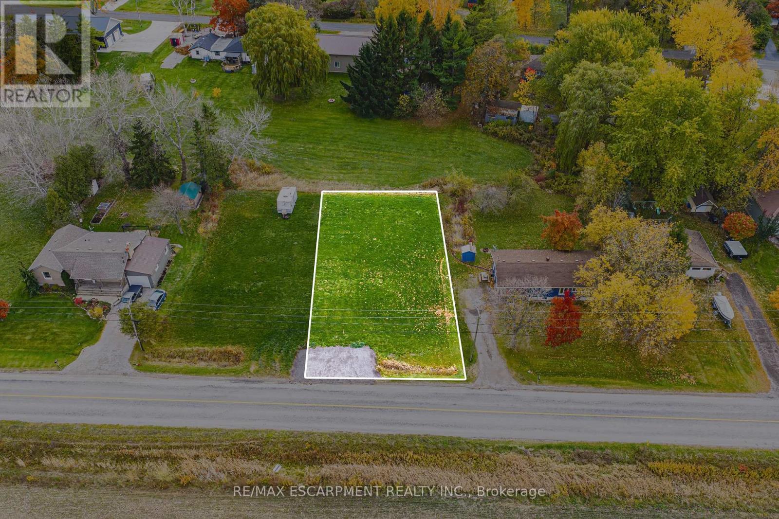 610 NEW LAKESHORE ROAD