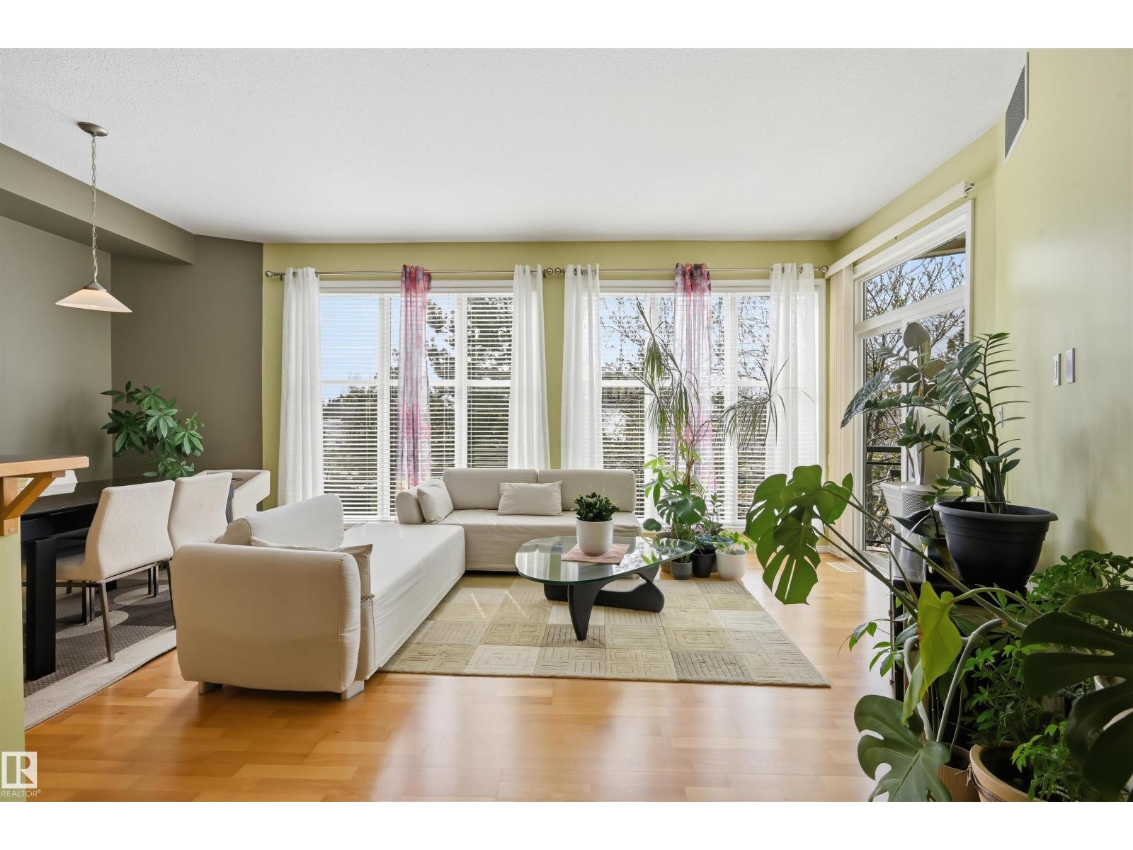 #248 4827 104A ST NW