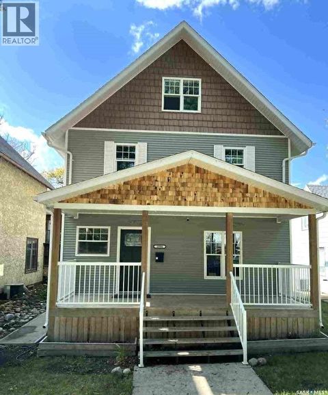 1096 Algoma AVENUE Moose Jaw SK S6H3Z5