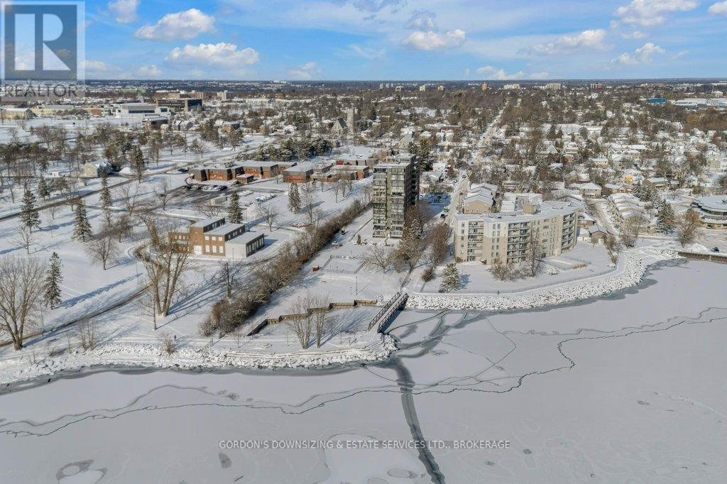 1003 - 2 MOWAT AVENUE