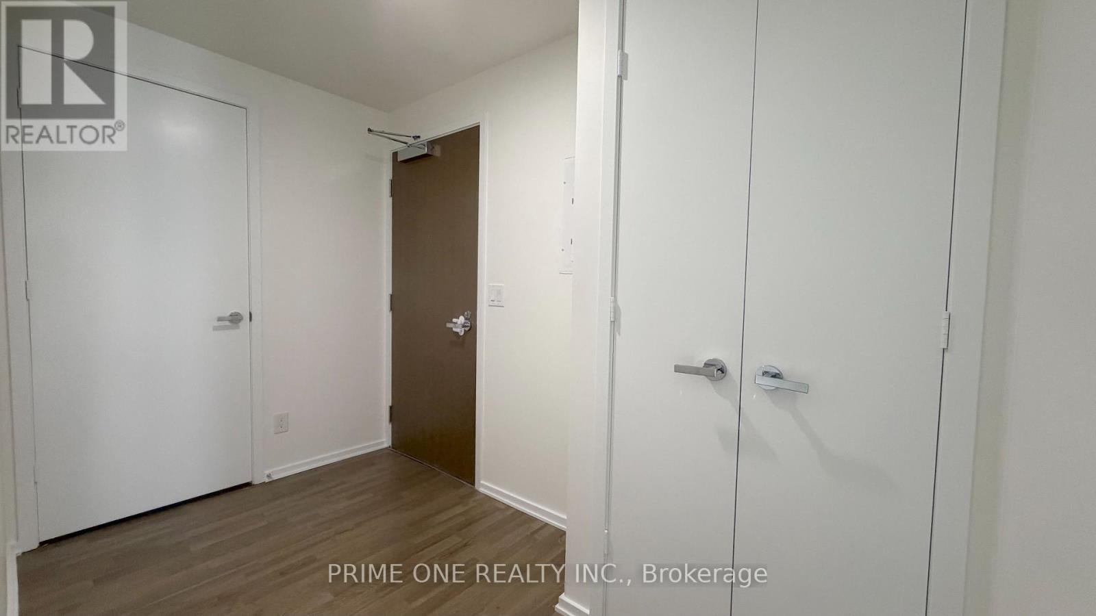 1704 - 1 BLOOR STREET E
