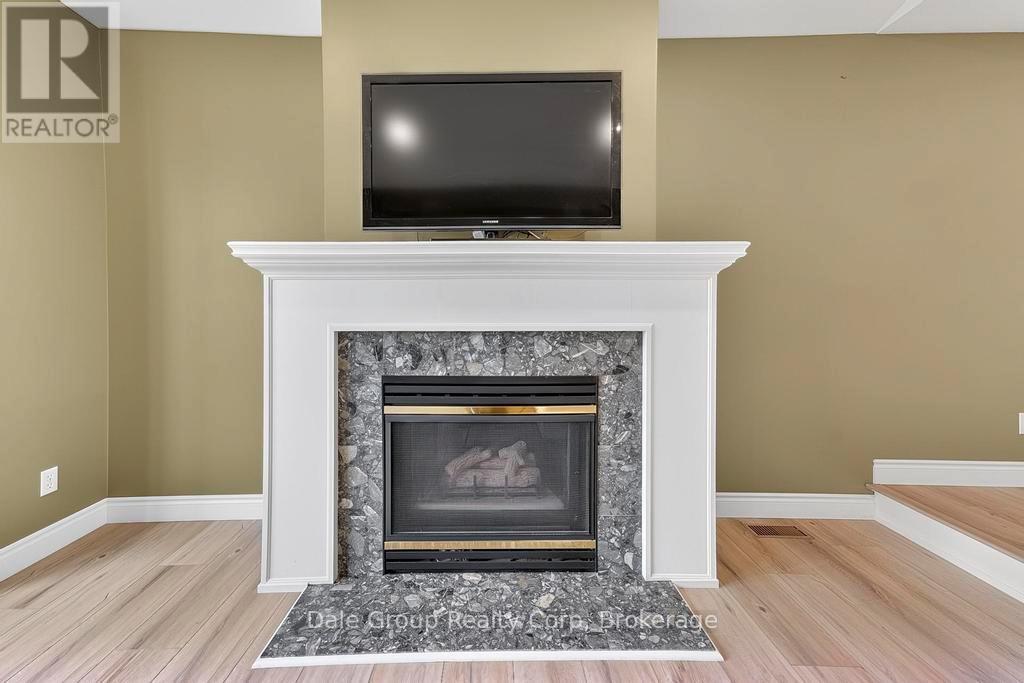 256 RIVERS BOULEVARD E