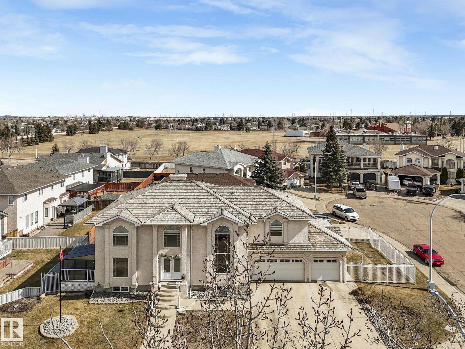 115 KULAWY DR N NW