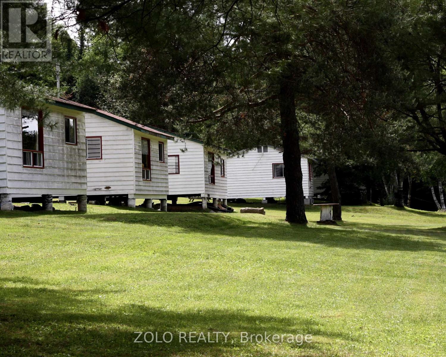 1033 ASHLEY LANE
