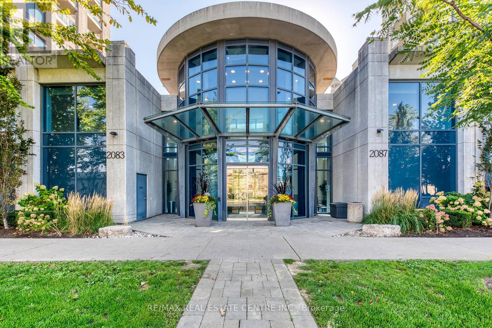 401 - 2087 LAKE SHORE BOULEVARD W