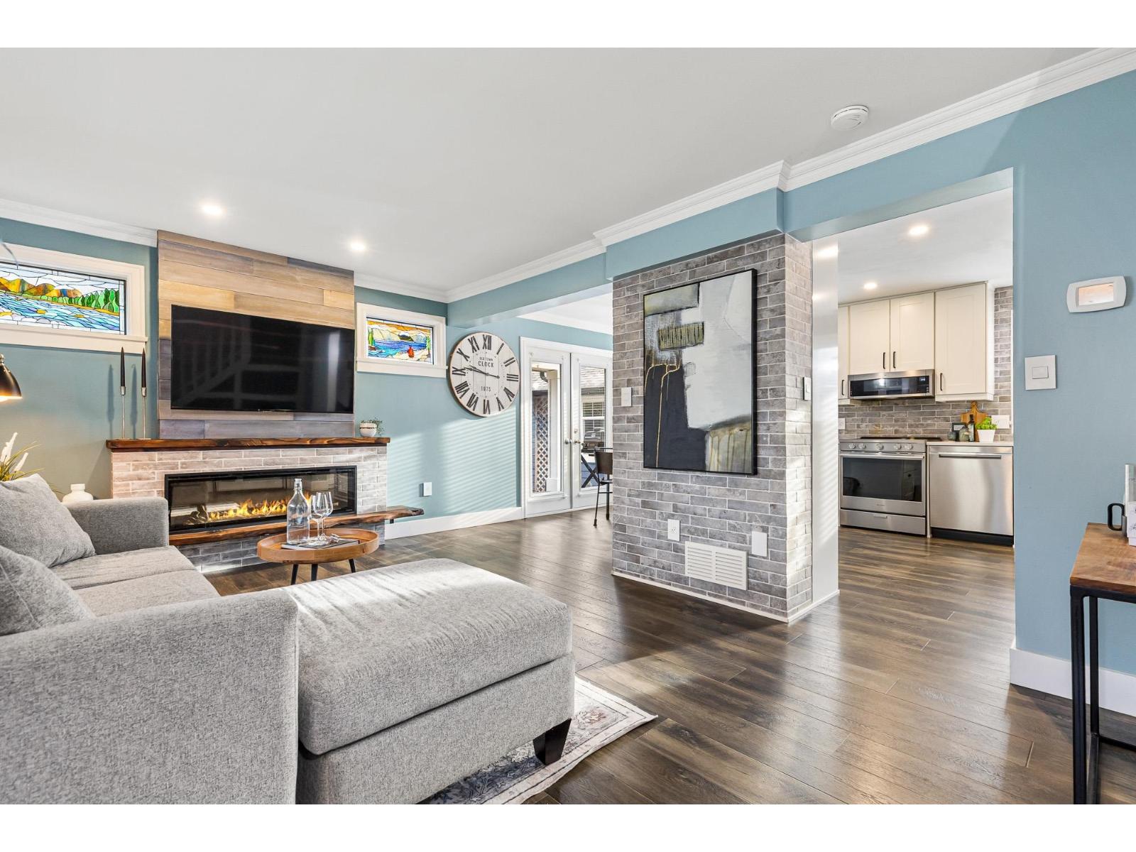 5870 CHEAMVIEW CRESCENT|Garrison Crossing