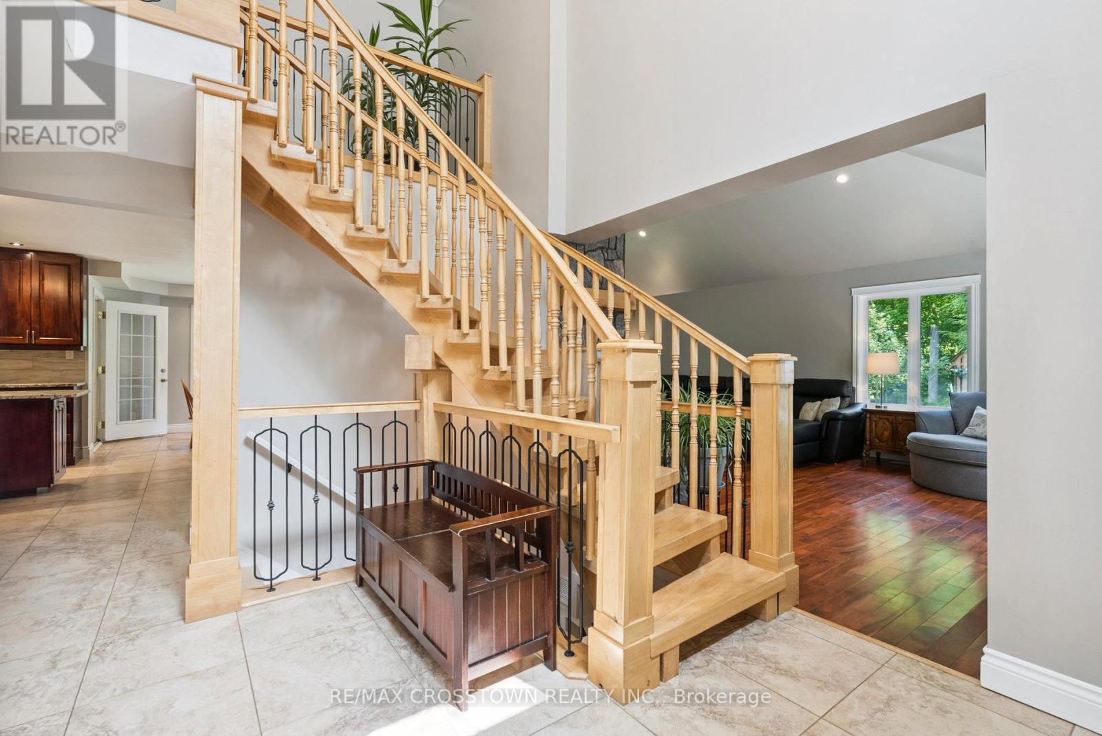 19 GILLESPIE TRAIL S