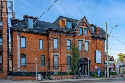 14 FOREST AVENUE STREET S Hamilton (Corktown) ON L8P3A8