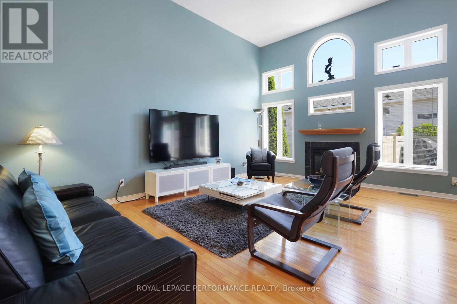 9 MAPLE PARK PRIVATE