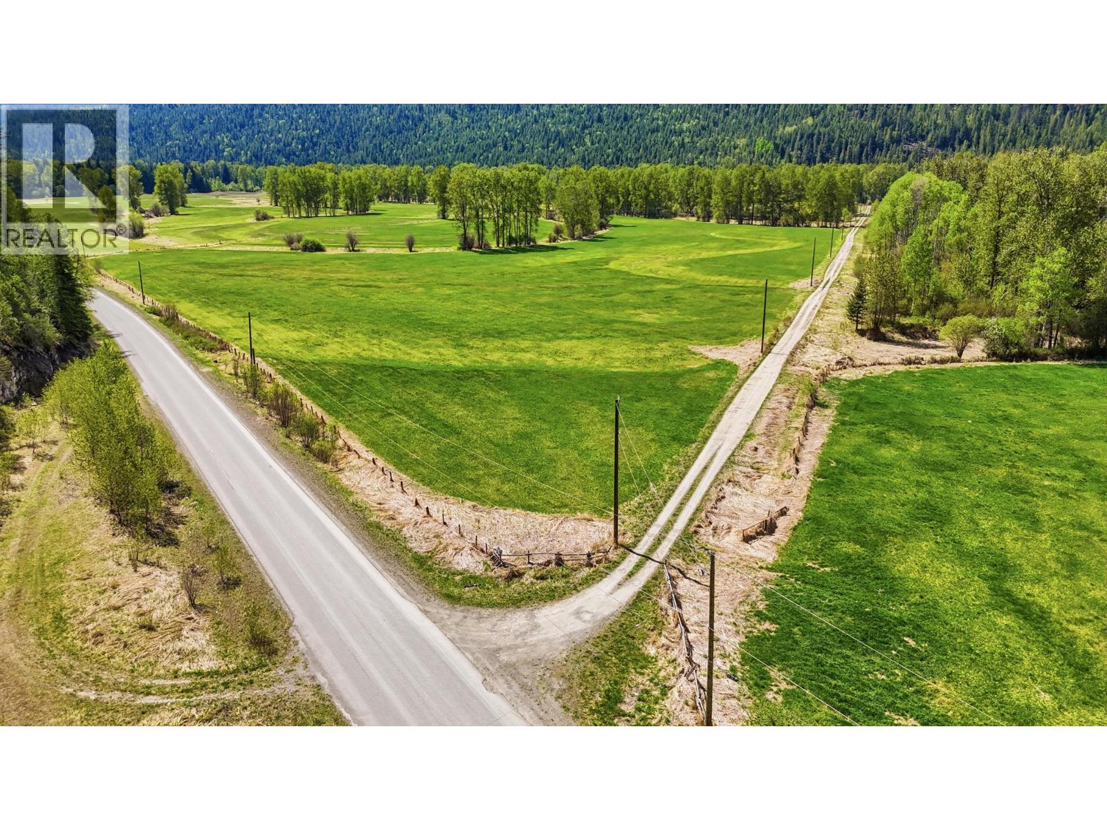 000 Lumby Mabel lake Road