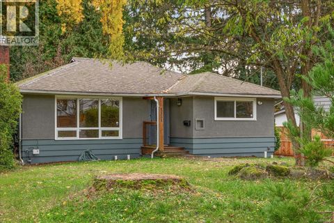 1121 Bush St Nanaimo BC V9S2G1