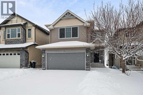 79 Pantego Way NW Calgary AB T3k0K6