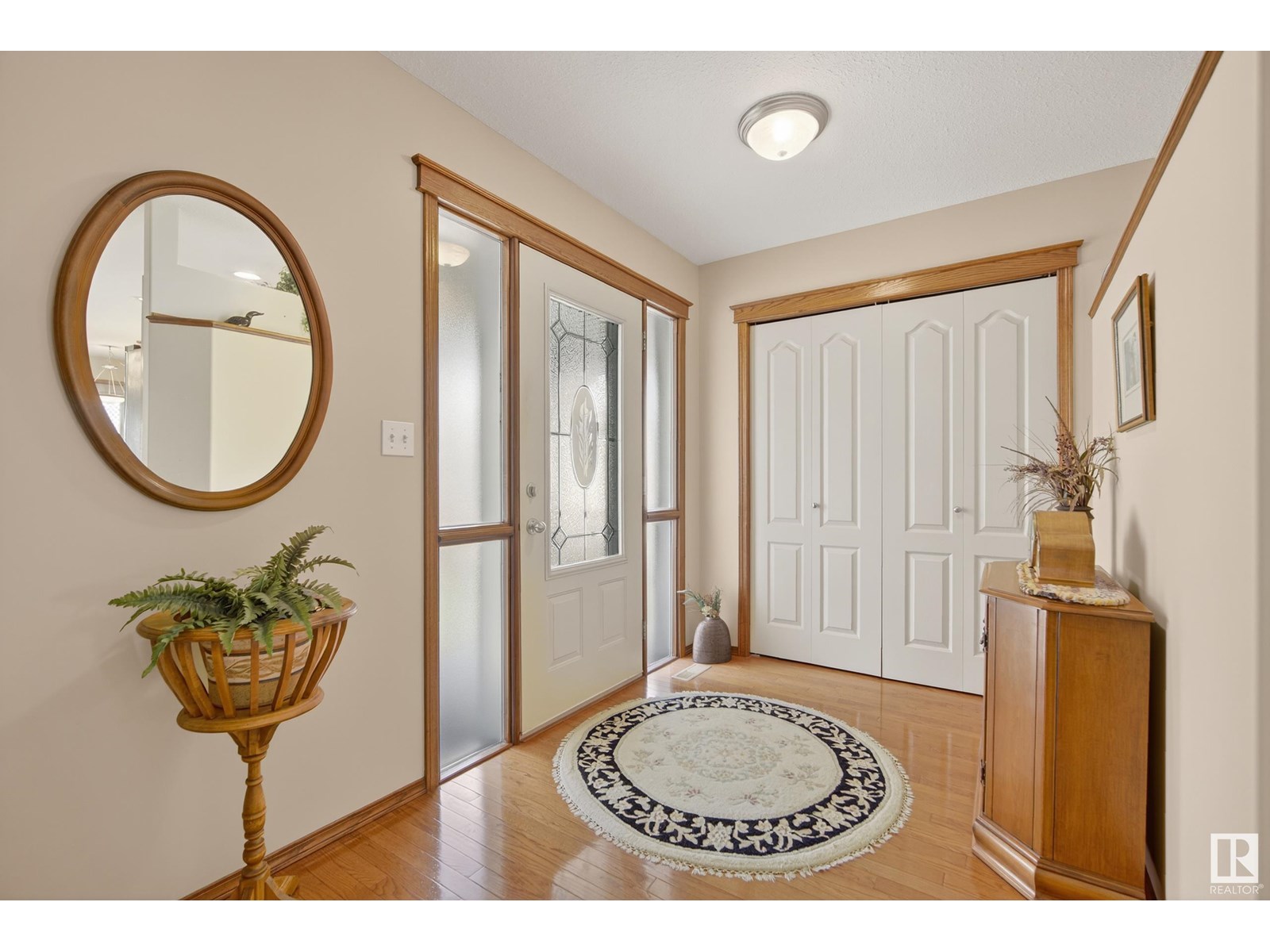 60 RIDGEPOINT WY