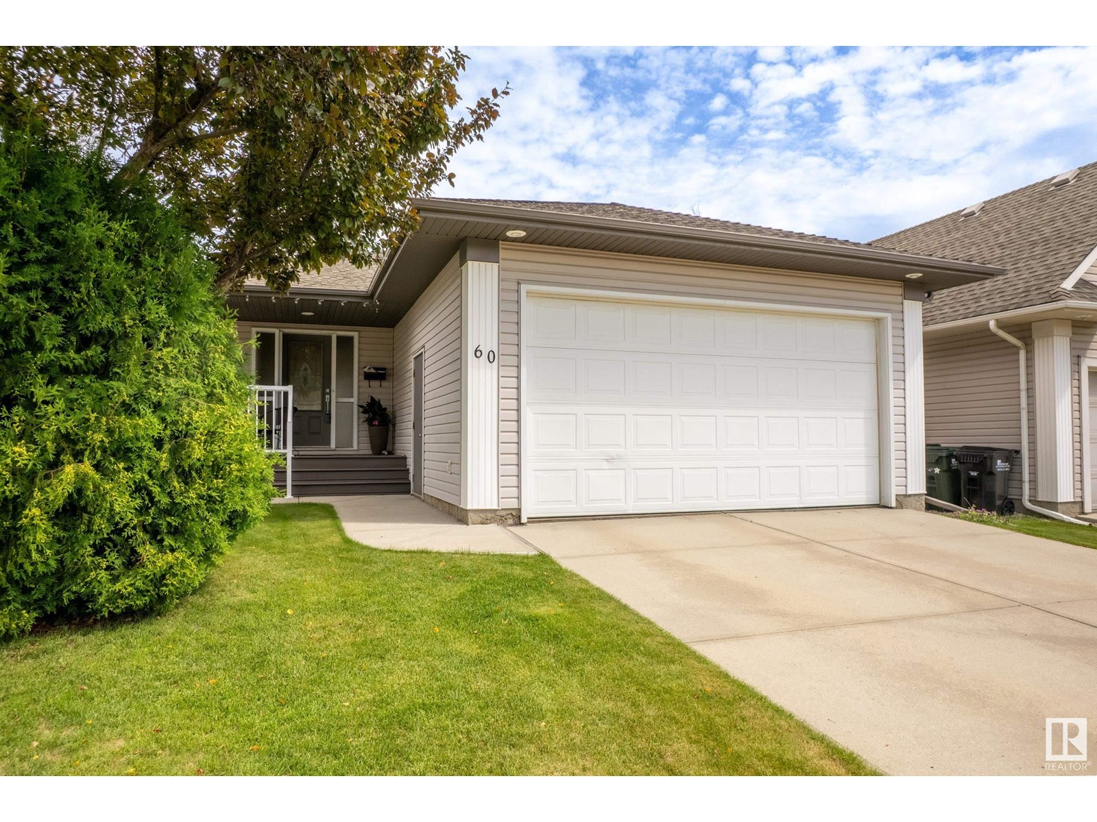 60 RIDGEPOINT WY