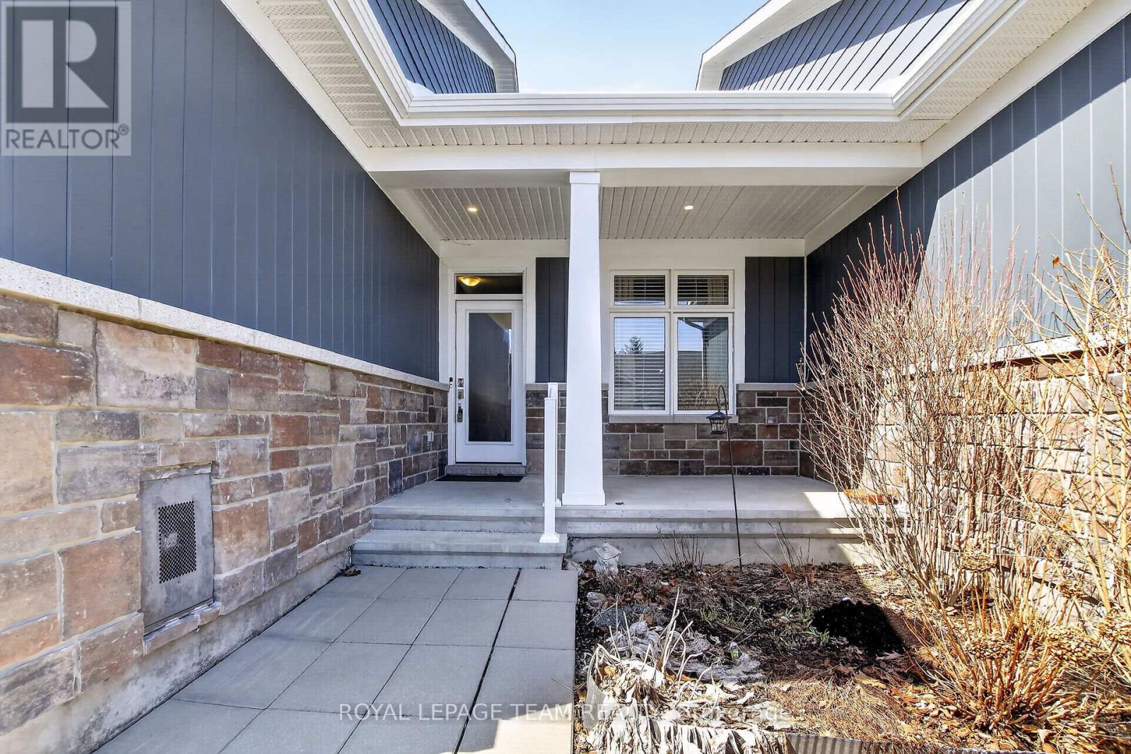 884 ARTEMIS CIRCLE