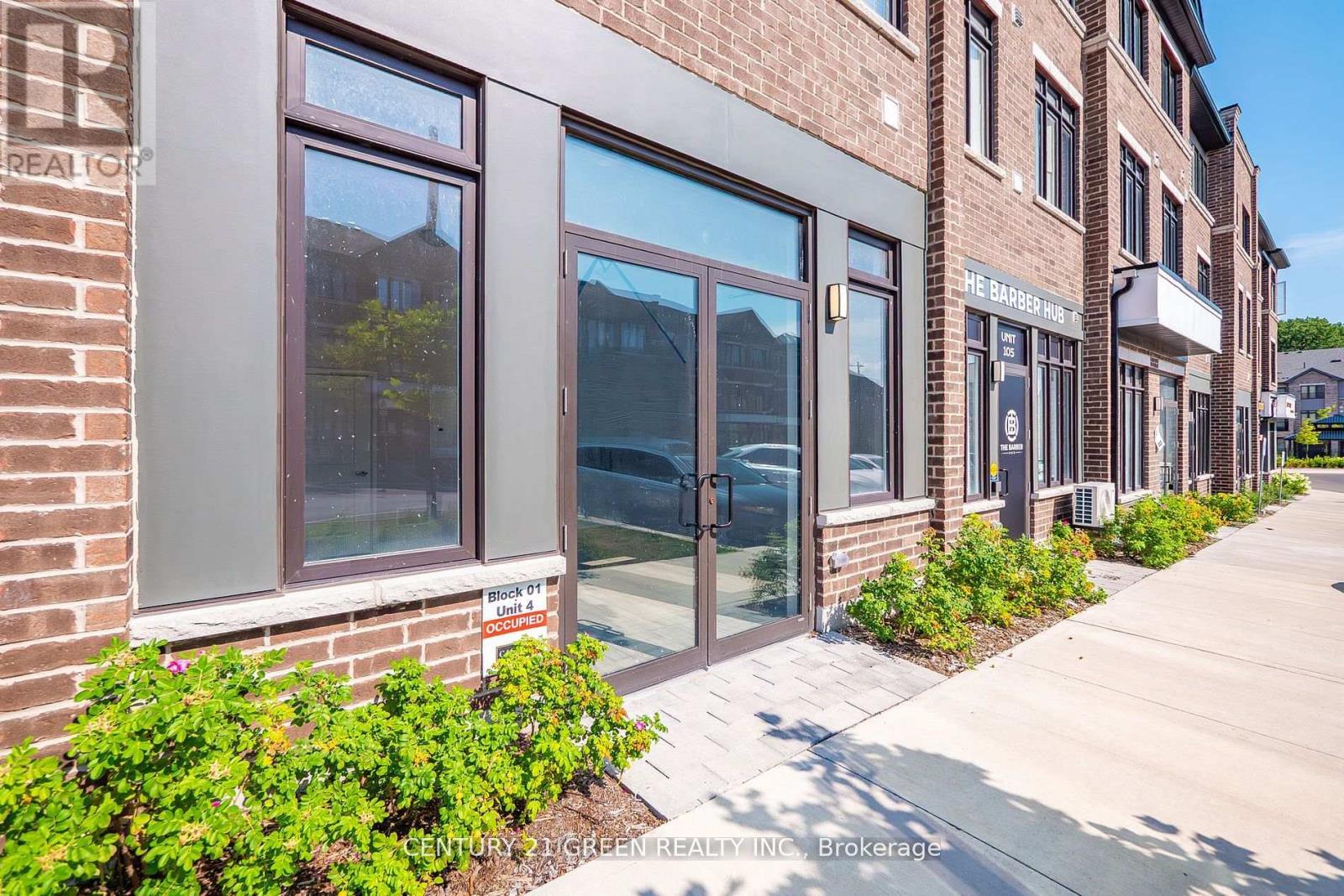 104 - 585 COLBORNE STREET