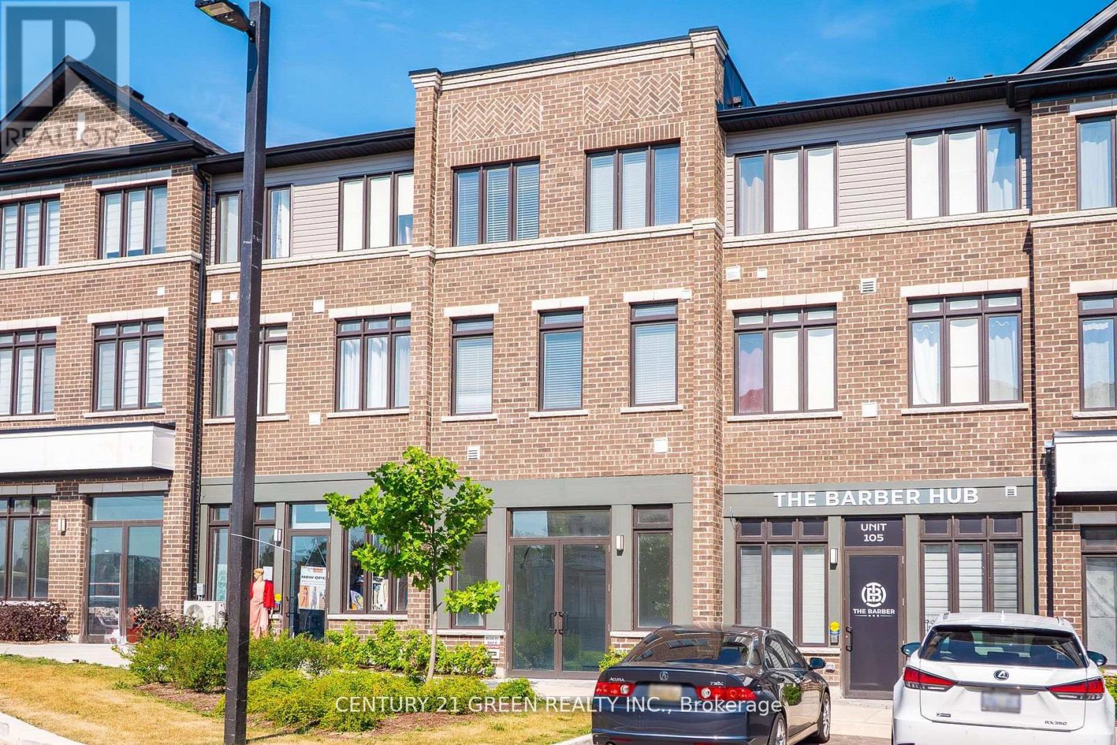 104 - 585 COLBORNE STREET