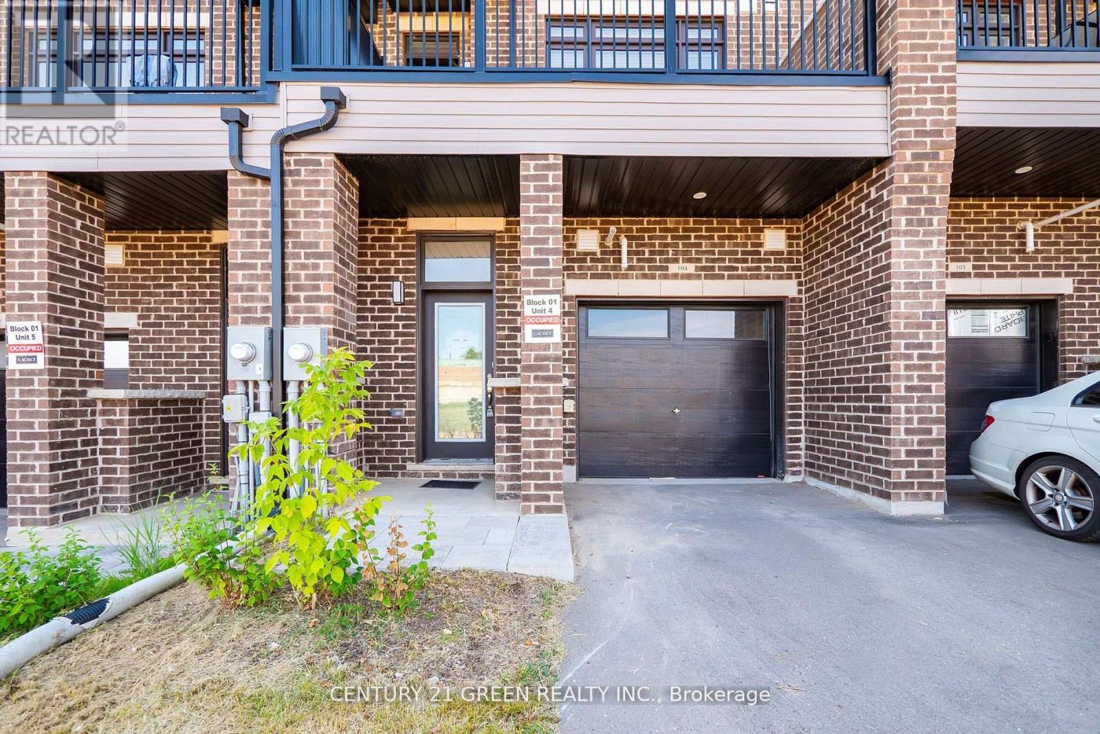 104 - 585 COLBORNE STREET