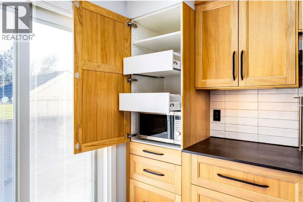 17 Sunvale Crescent SE