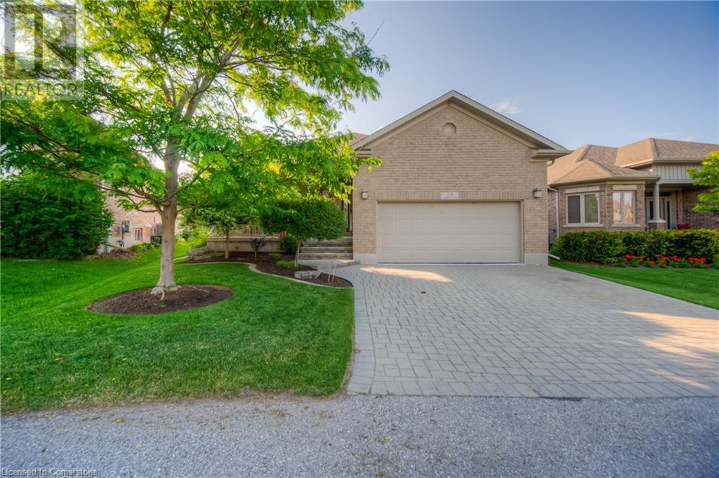 28 AMBERDALE Way