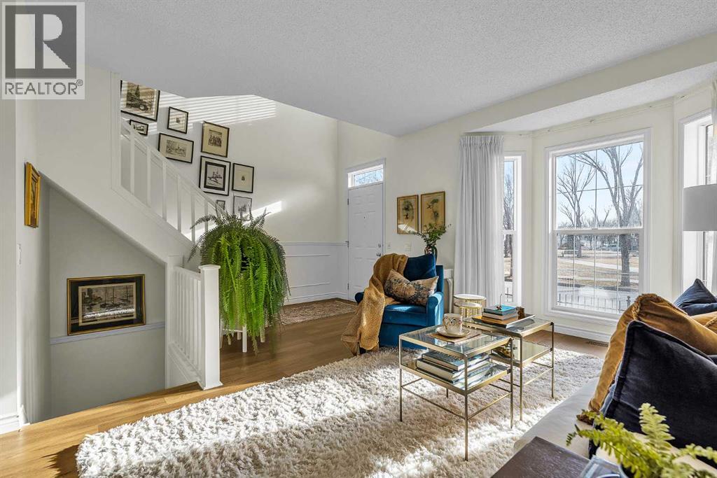 60 Inverness Square SE