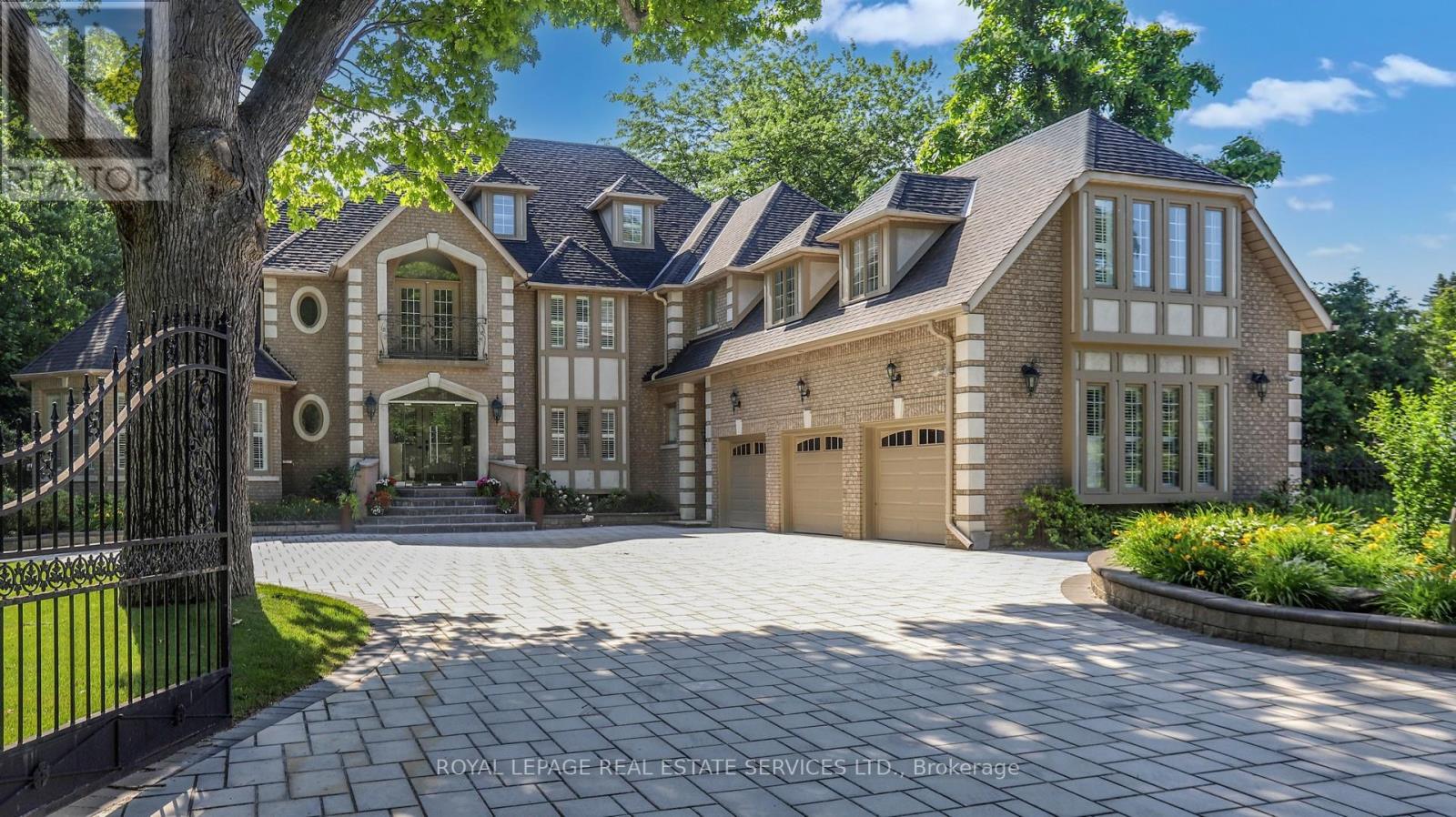 2416 MISSISSAUGA ROAD