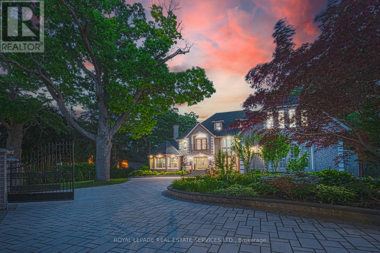 2416 MISSISSAUGA ROAD