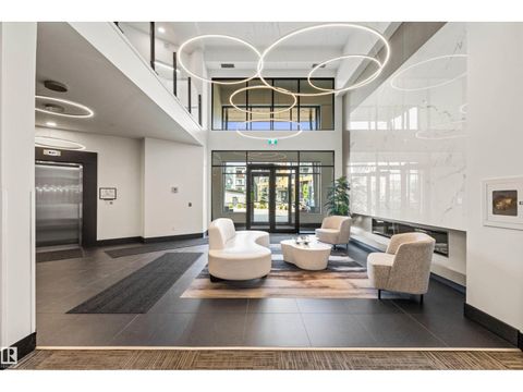 #413 7463 MAY CM NW Edmonton AB T6R0X1