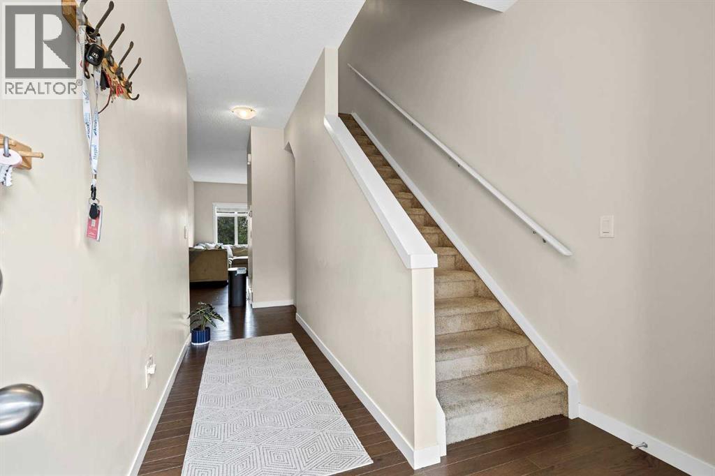 72 Copperpond Landing SE