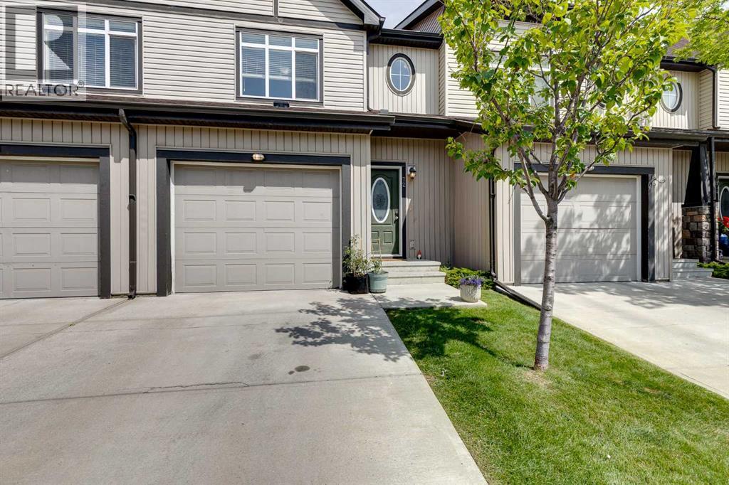 72 Copperpond Landing SE