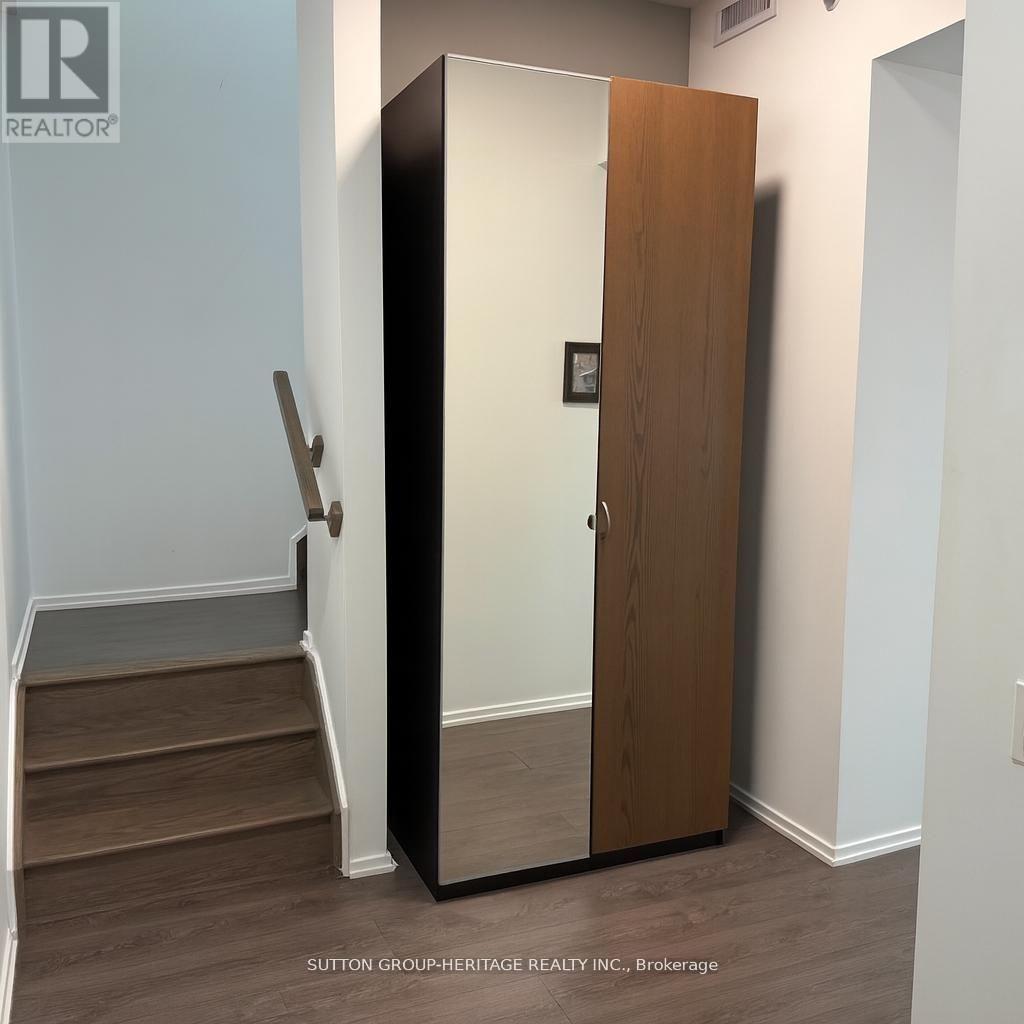 814 - 783 BATHURST STREET