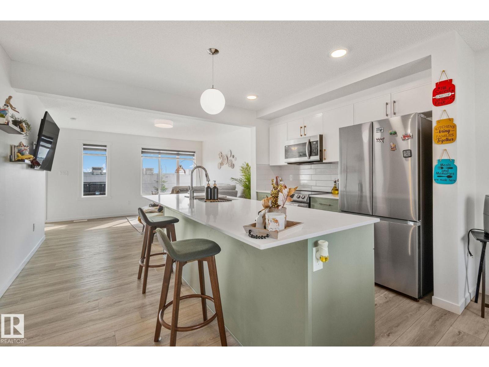 #60A 1530 TAMARACK BV NW