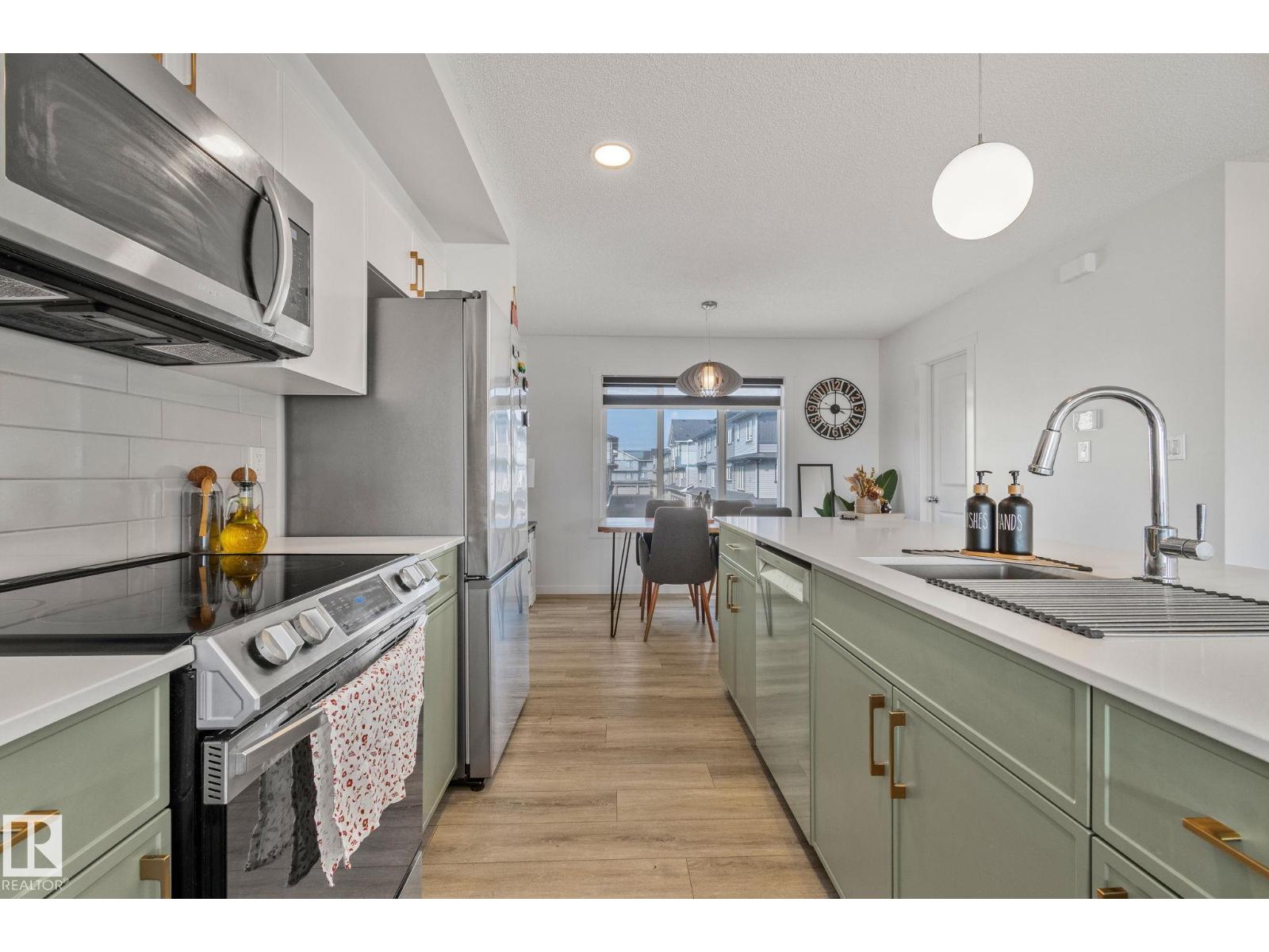 #60A 1530 TAMARACK BV NW