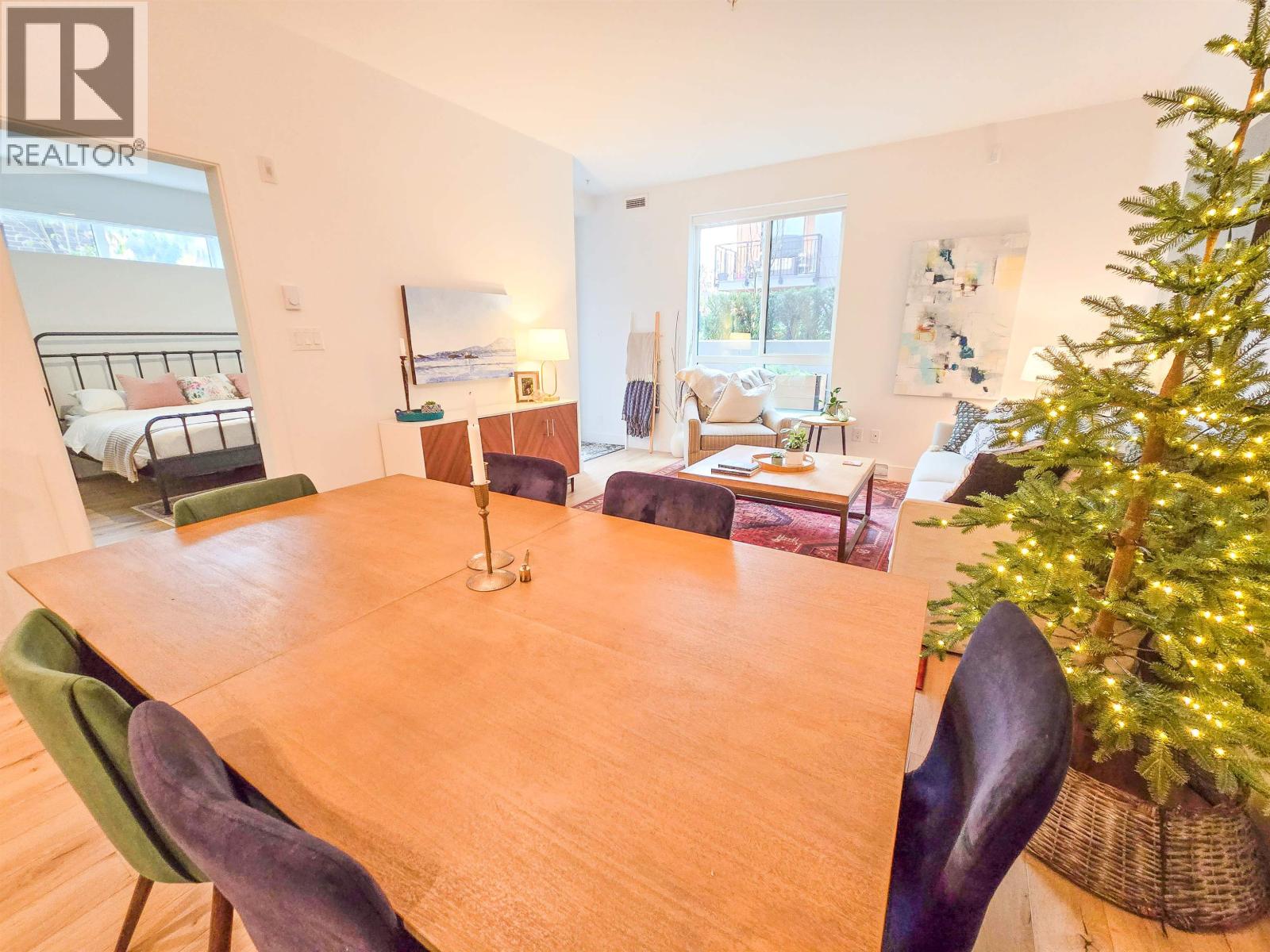 224 3131 MURRAY STREET