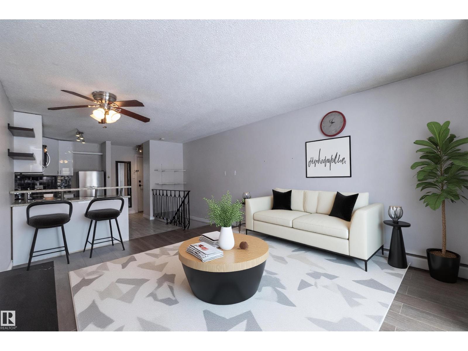 #104 11429 124 ST NW