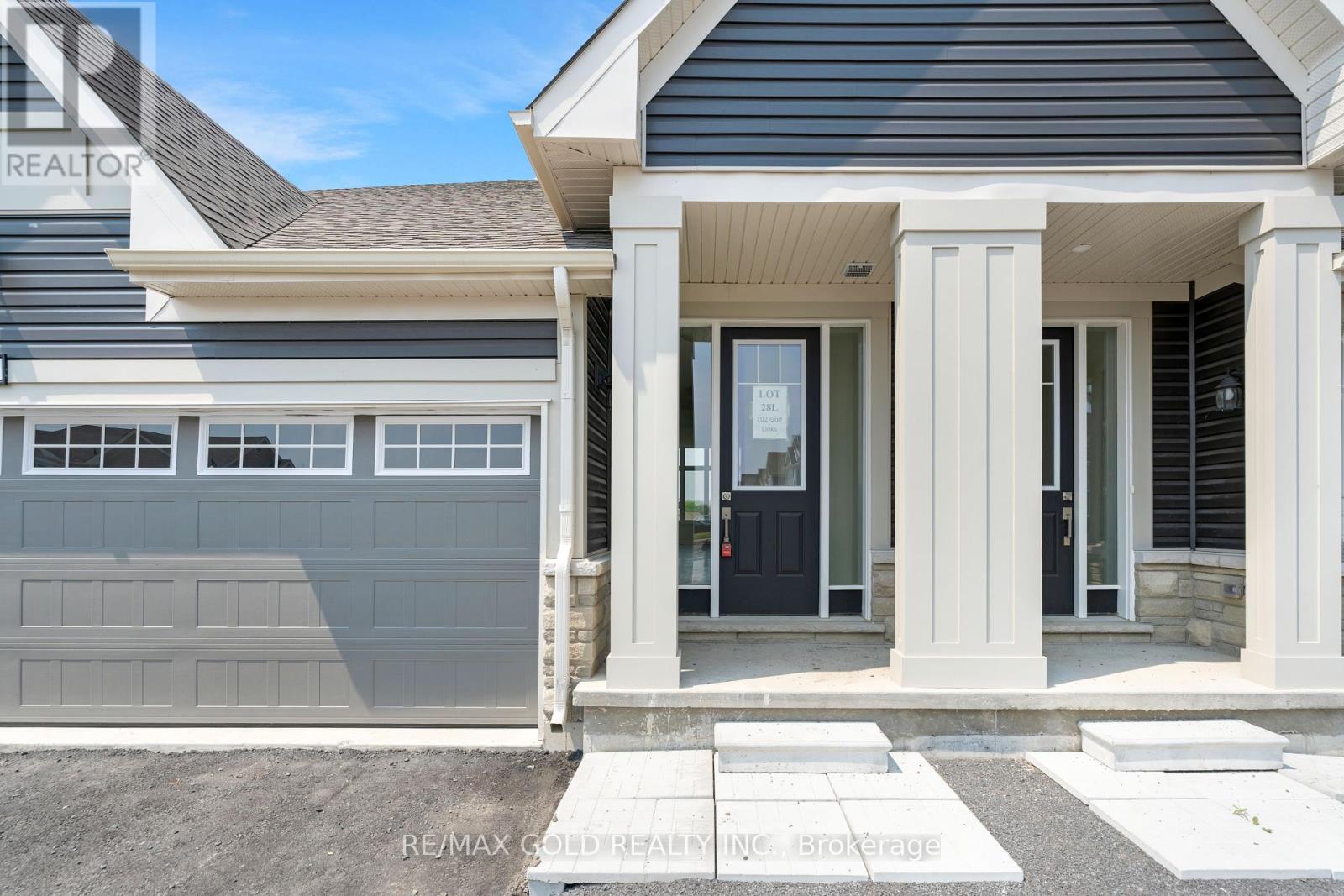 102 GOLF LINKS DRIVE
