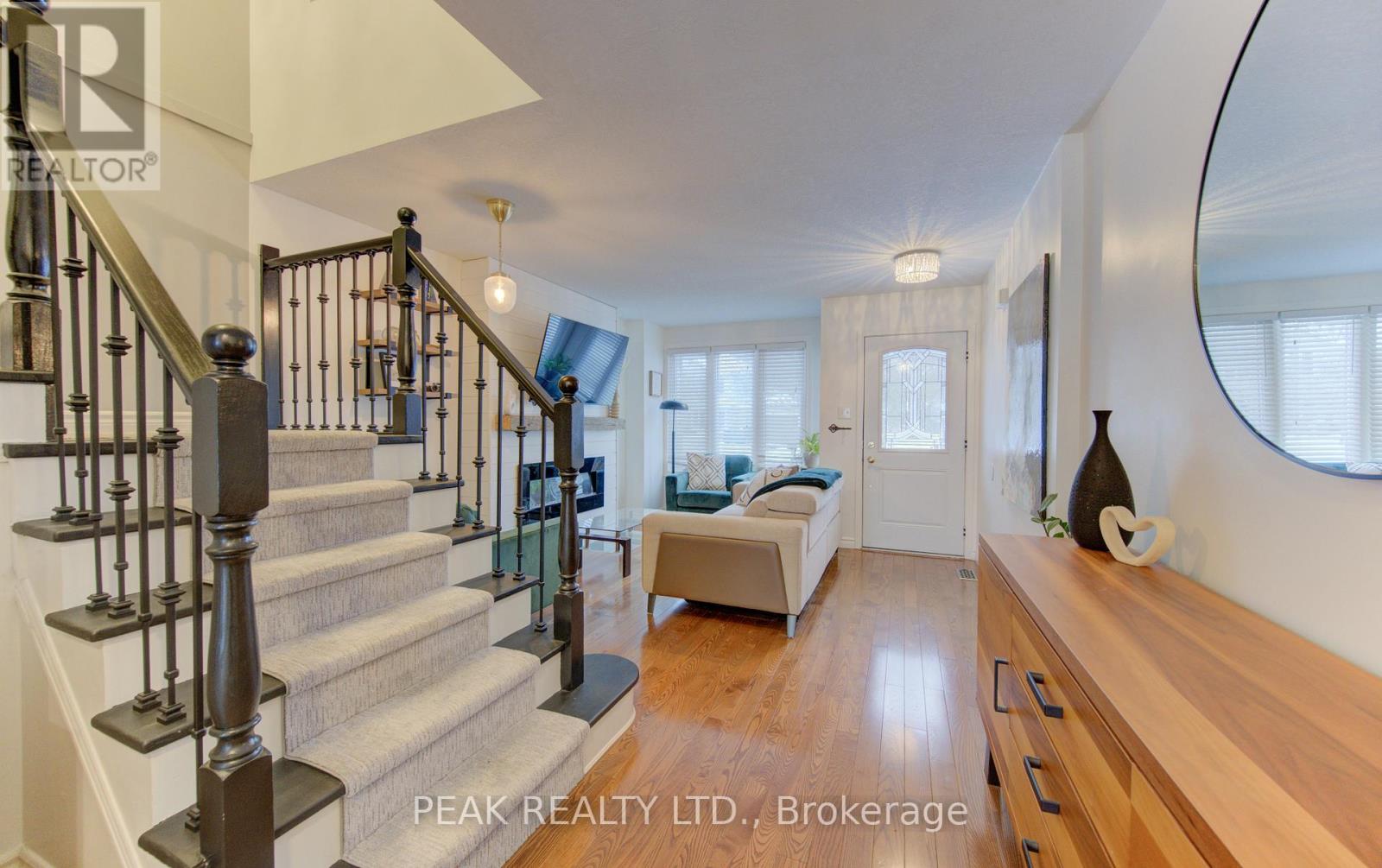 160 SHADOW WOOD COURT