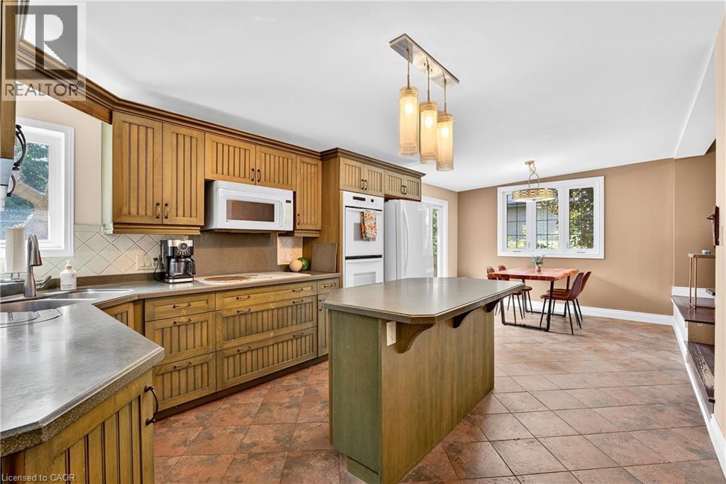 1671 THIRD STREET LOUTH